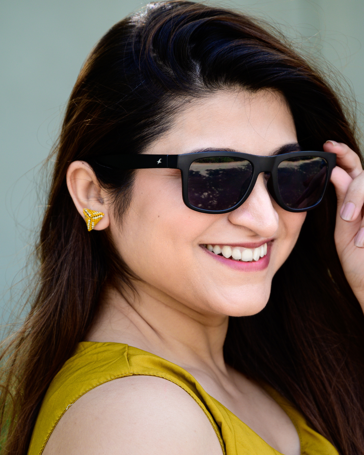 Daivii Stud Earrings - Jenni and Janki