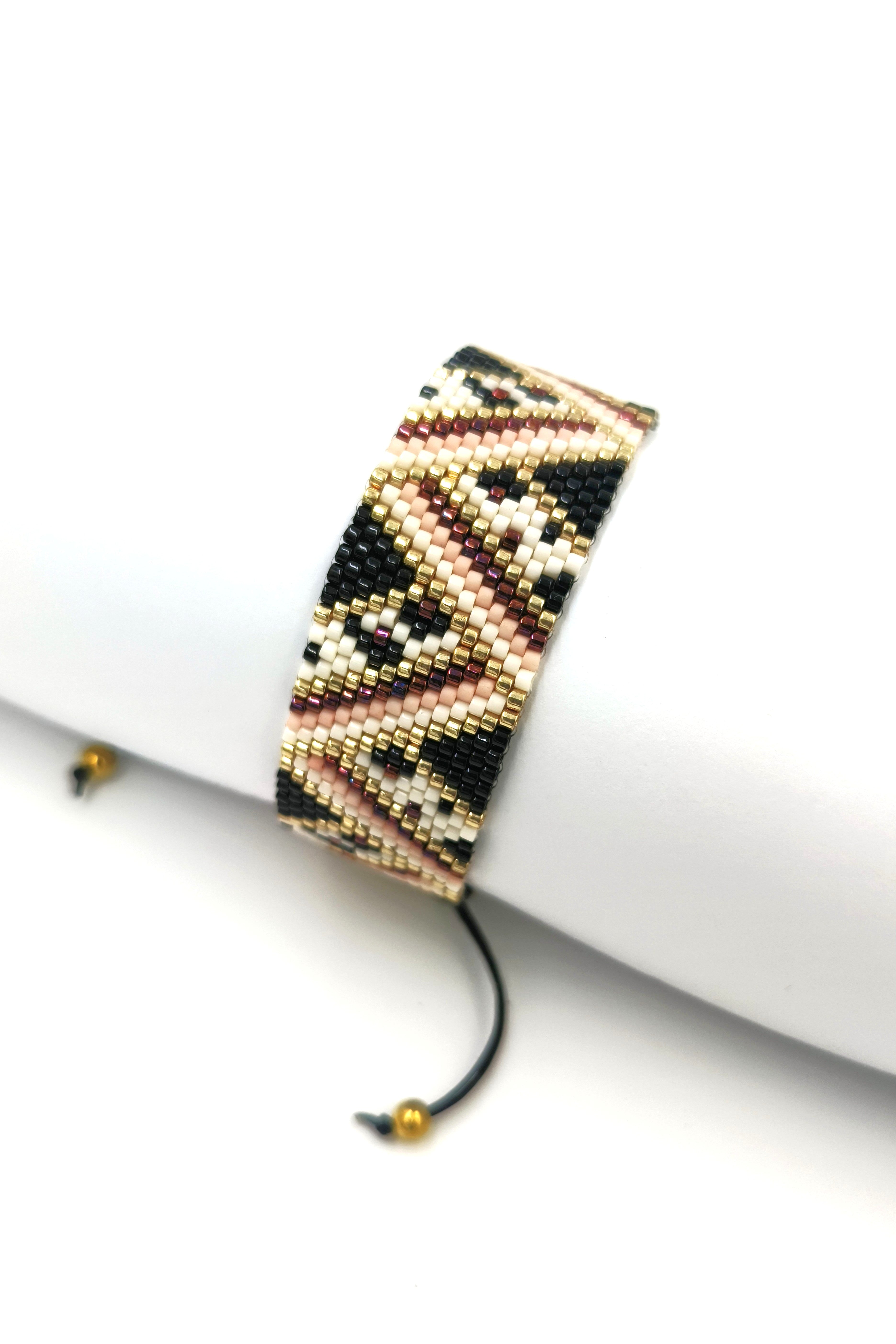 Tashi Bracelet - Jenni and Janki