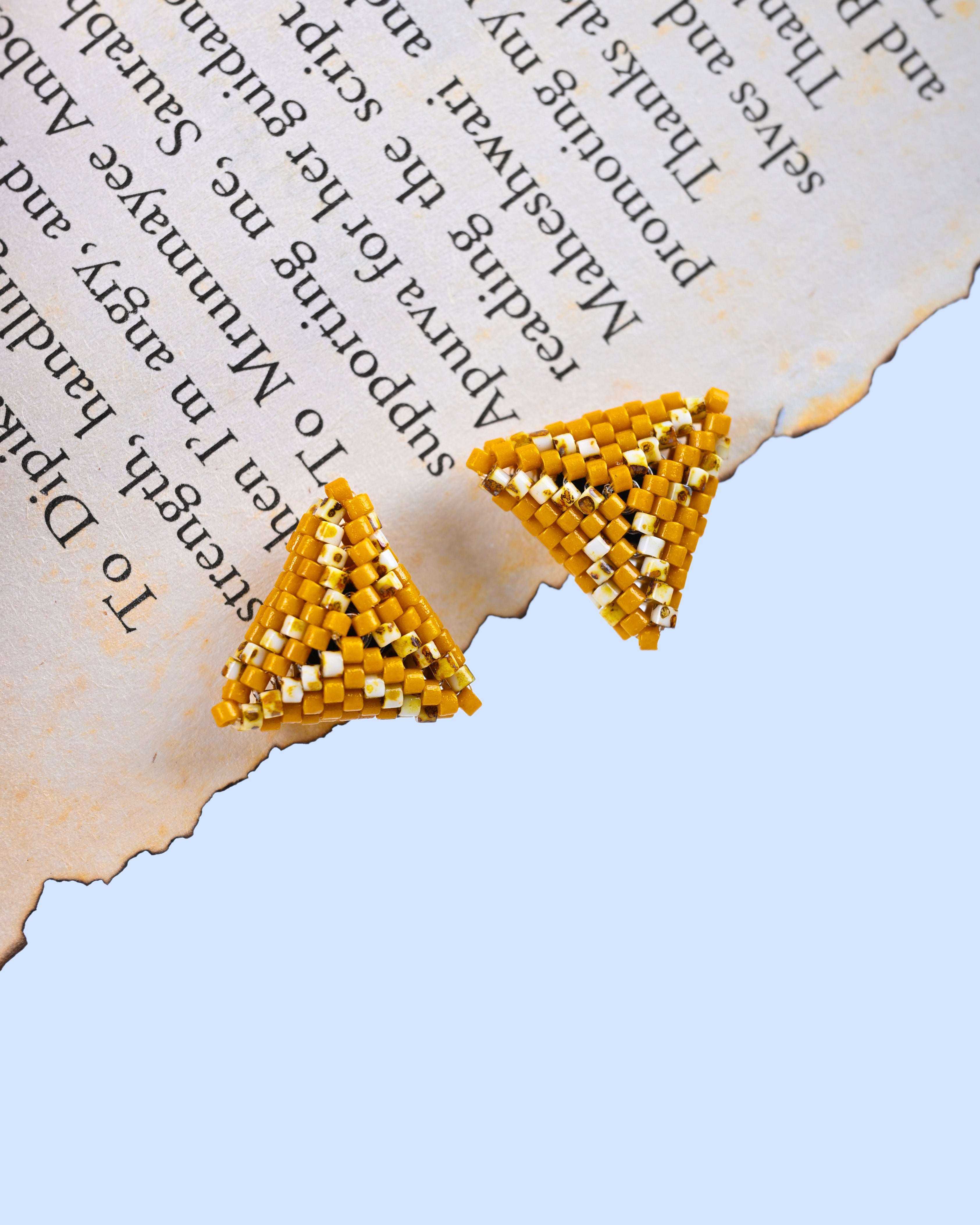 Daivii Stud Earrings