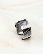 Black n White Ring